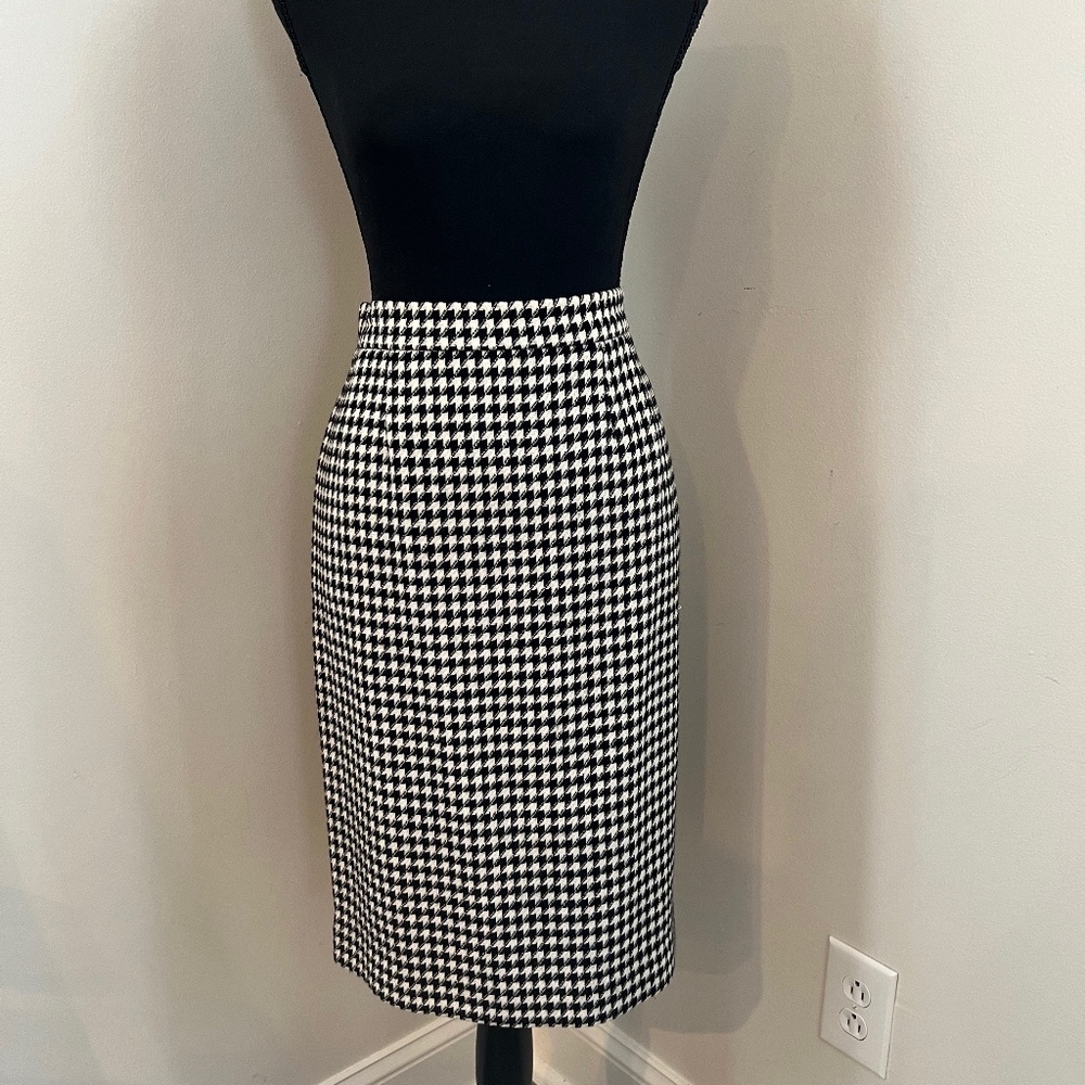 Mr. Jax Vintage 100% Wool Houndstooth Skirt with Polyester Lining
